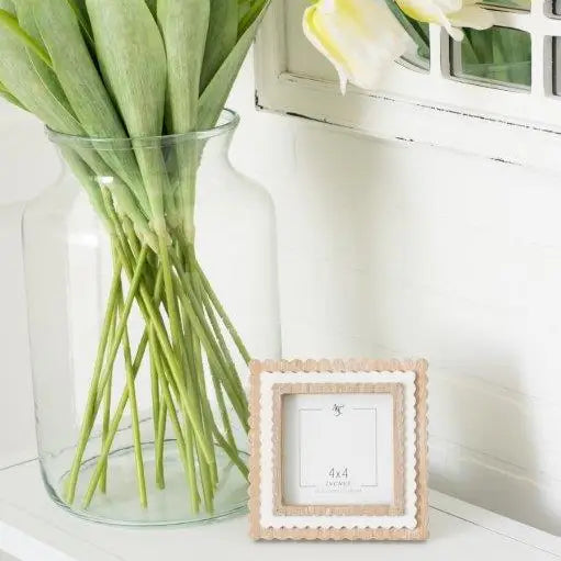 Wood Scallop Frame {6x6} - Natural/White