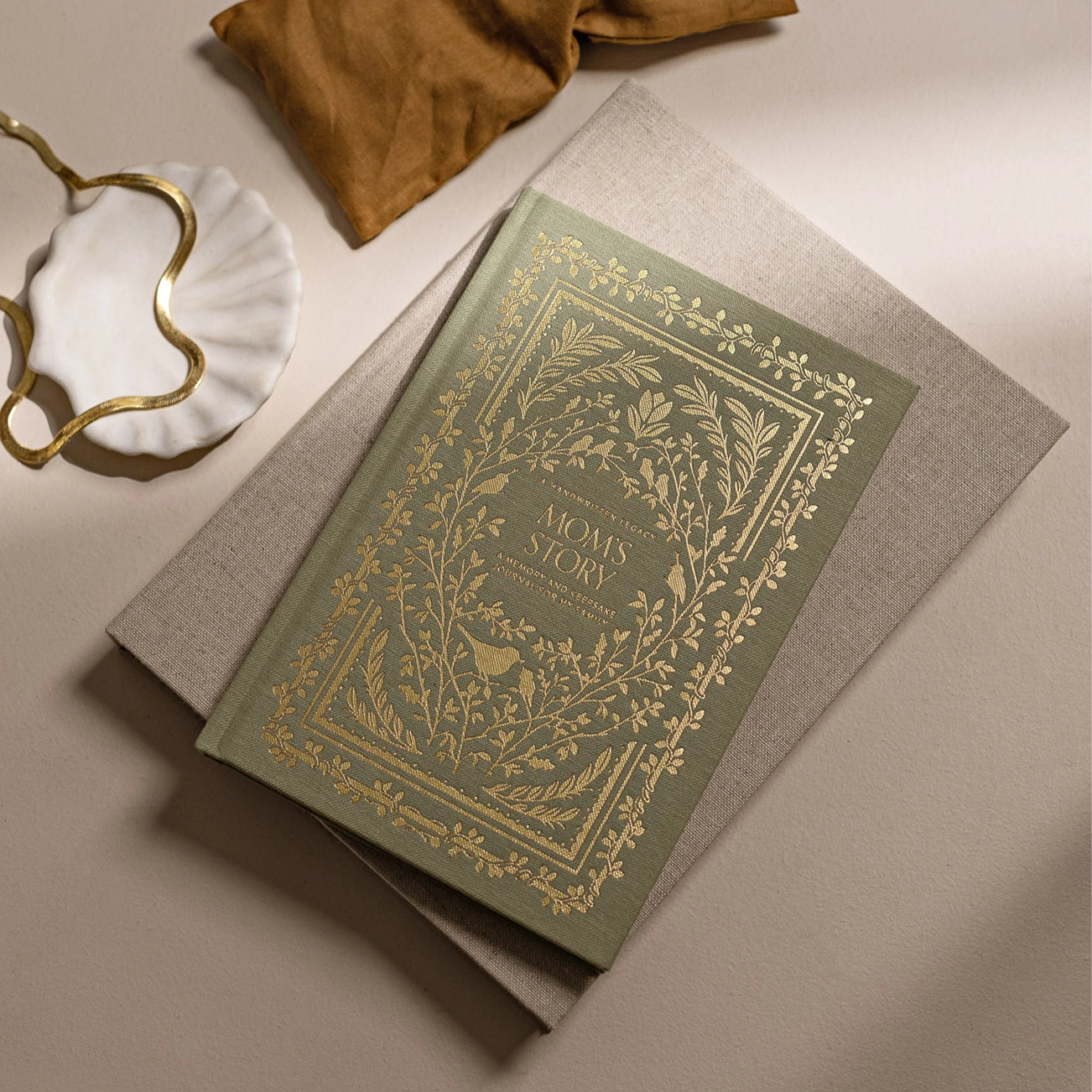 Mom's Story: A Memory and Keepsake Journal For My Family