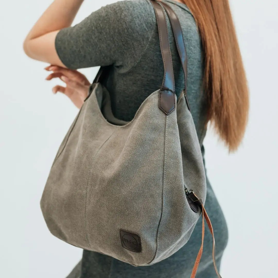 Anniston Canvas Hobo Bag {Green}