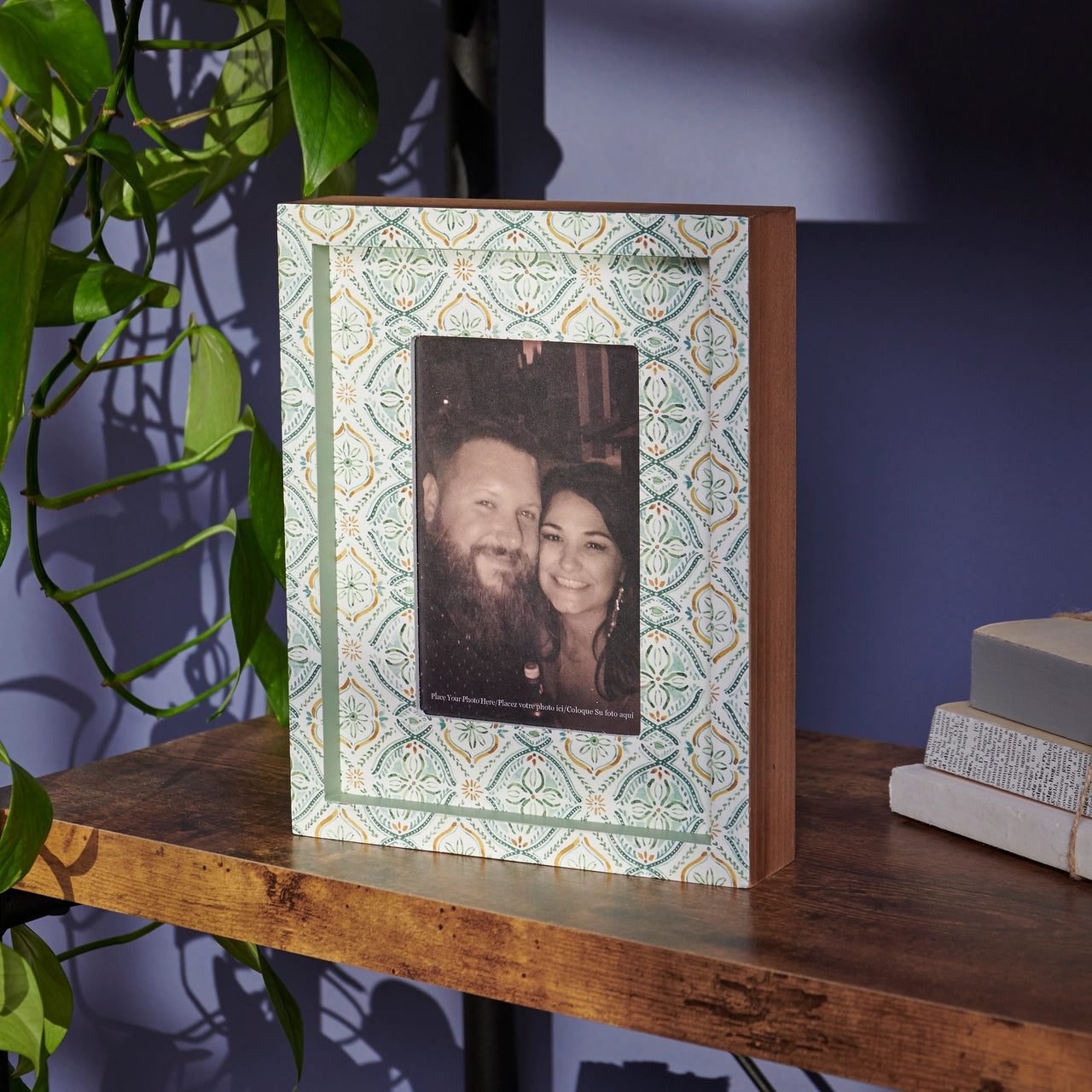 Green Mosaic Inset Box Frame