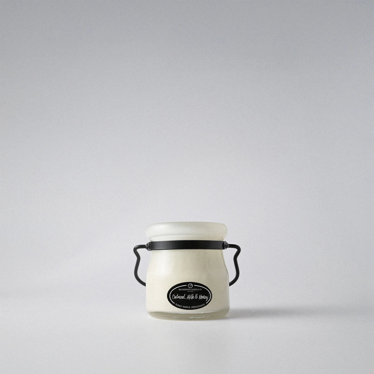 Milkhouse Jar Candle 5oz - Oatmeal, Milk & Honey